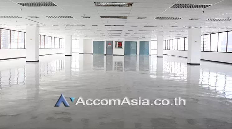 unit Office space For Rent in Silom, Bangkok  near BTS Sala Daeng (AA14066)